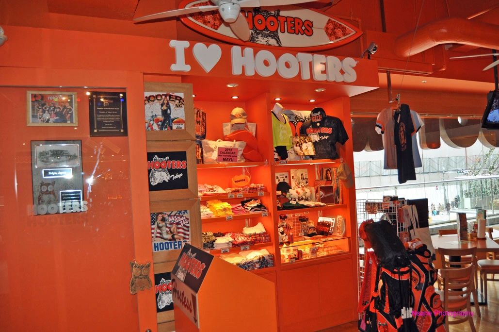 https://img1.wsimg.com/isteam/ip/845da1c5-793a-440c-8714-66825bb2d7d8/Tokyo Japan Hooters 2012 (11).jpg